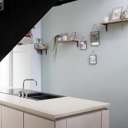 Architectural House Near Center - 20min Walk *